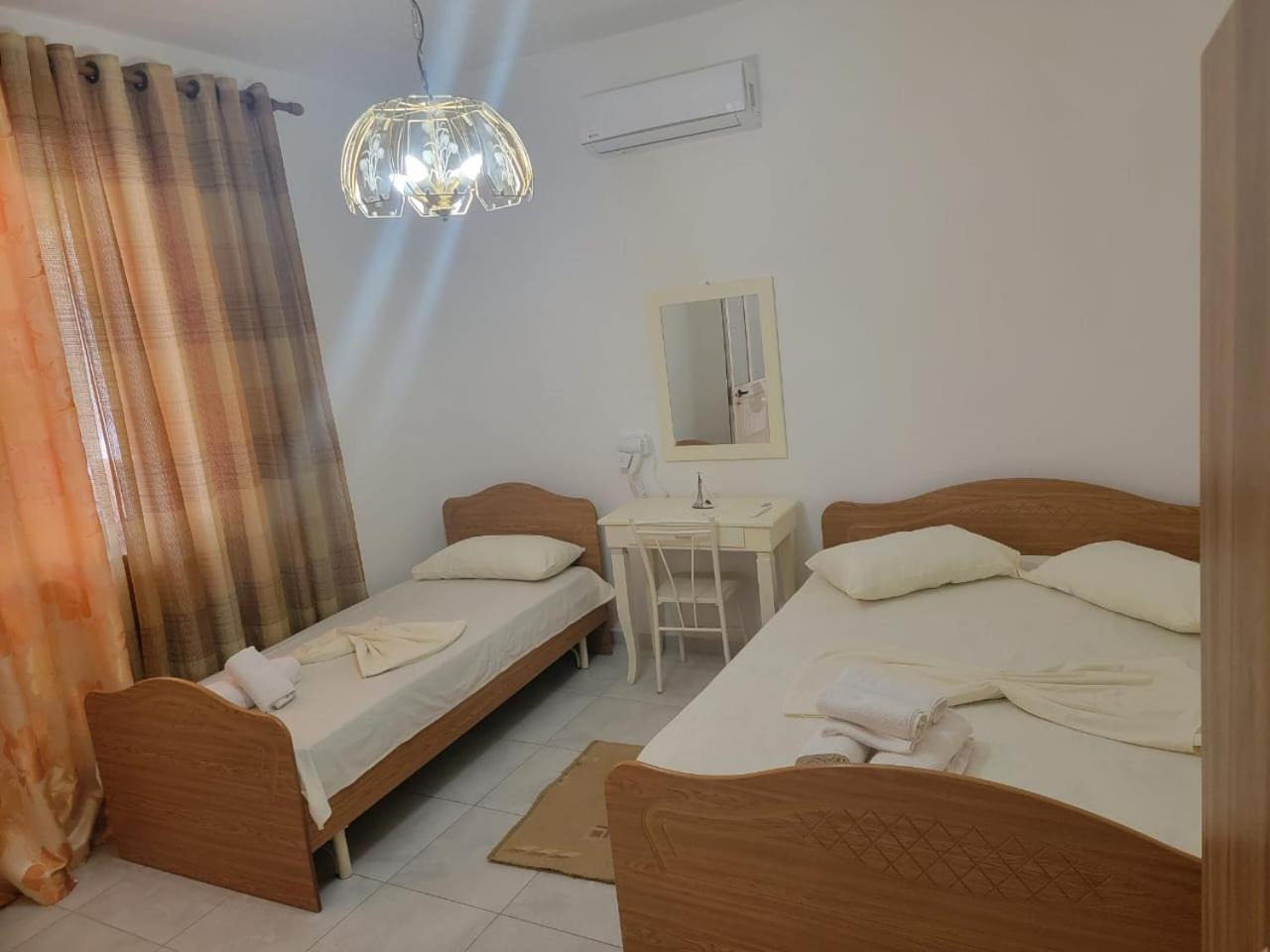 Vila Islami Durrës Exterior foto