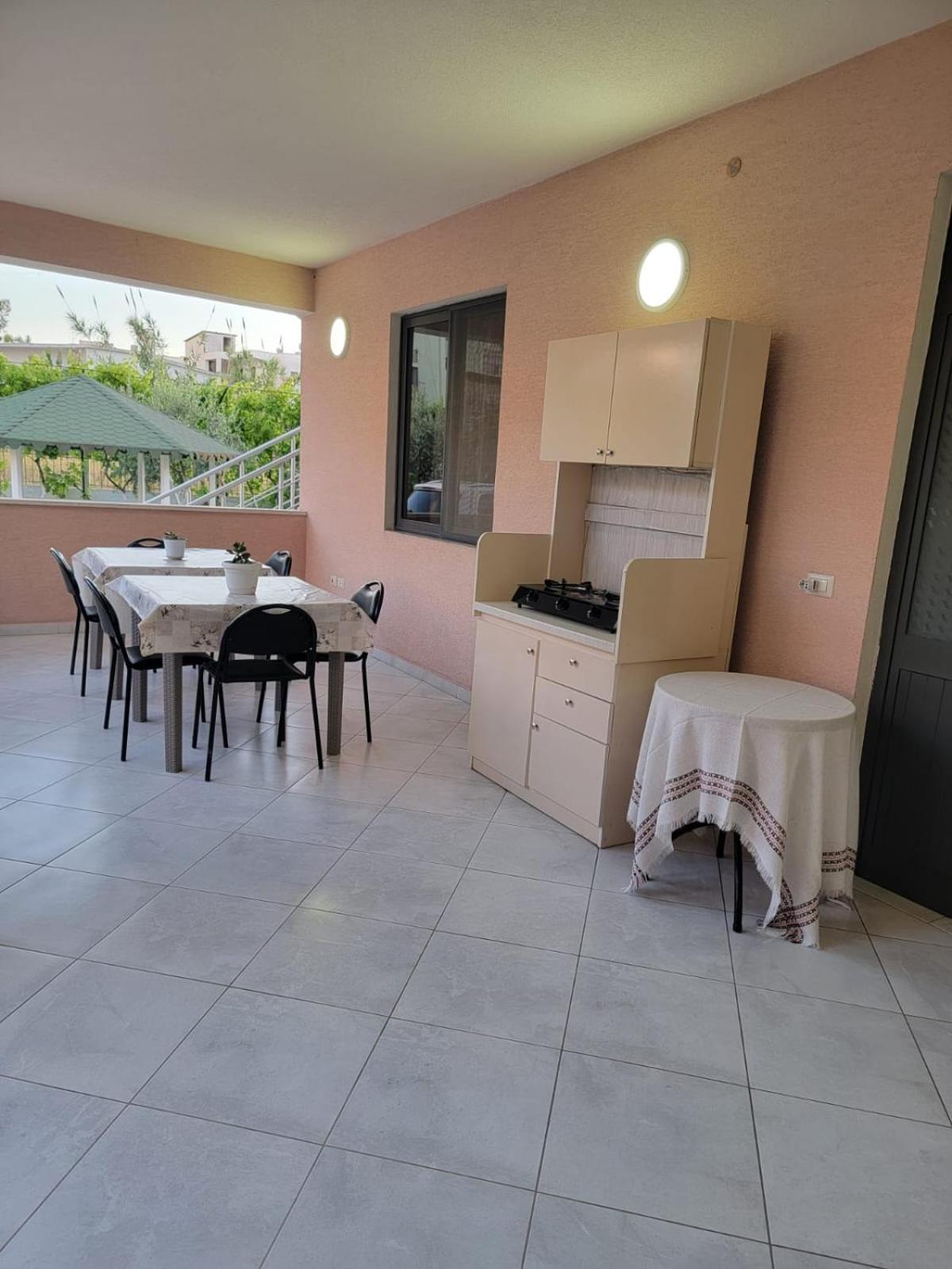Vila Islami Durrës Exterior foto